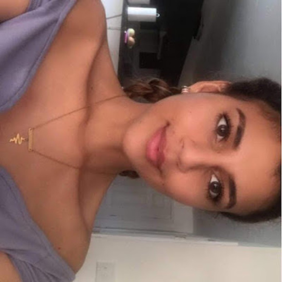 Meet your Posher, Gily - Picture 1 of 1